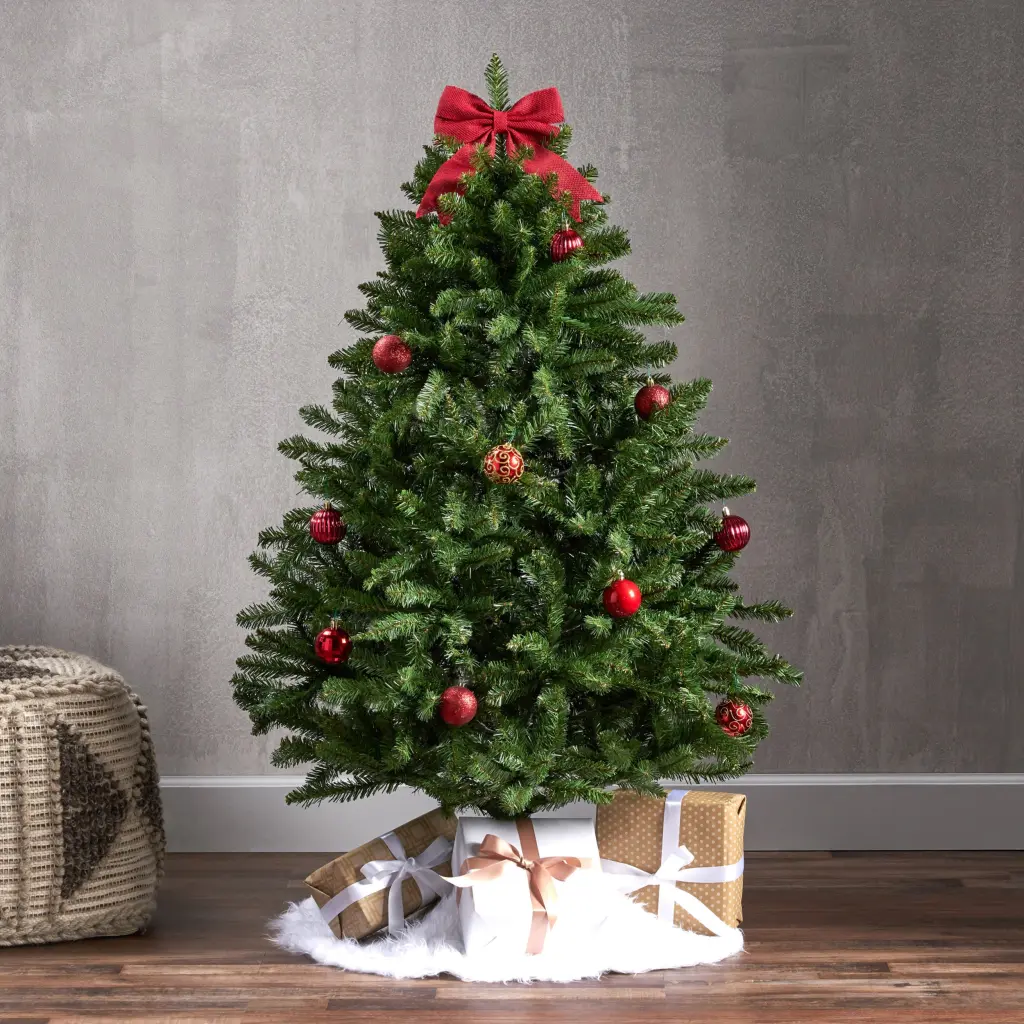 4.5 Foot Norway Hinged Tree 663 Tips Dia 40 Green PVC Artificial Christmas Tree nh-bc furniturings