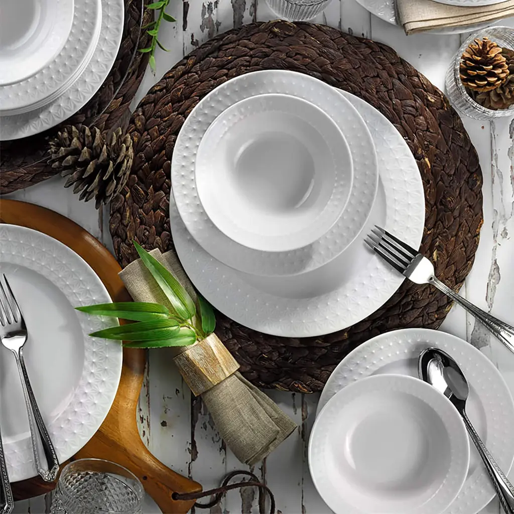 Fulya 16 Pieces Dinnerware Set White Porcelain furnia