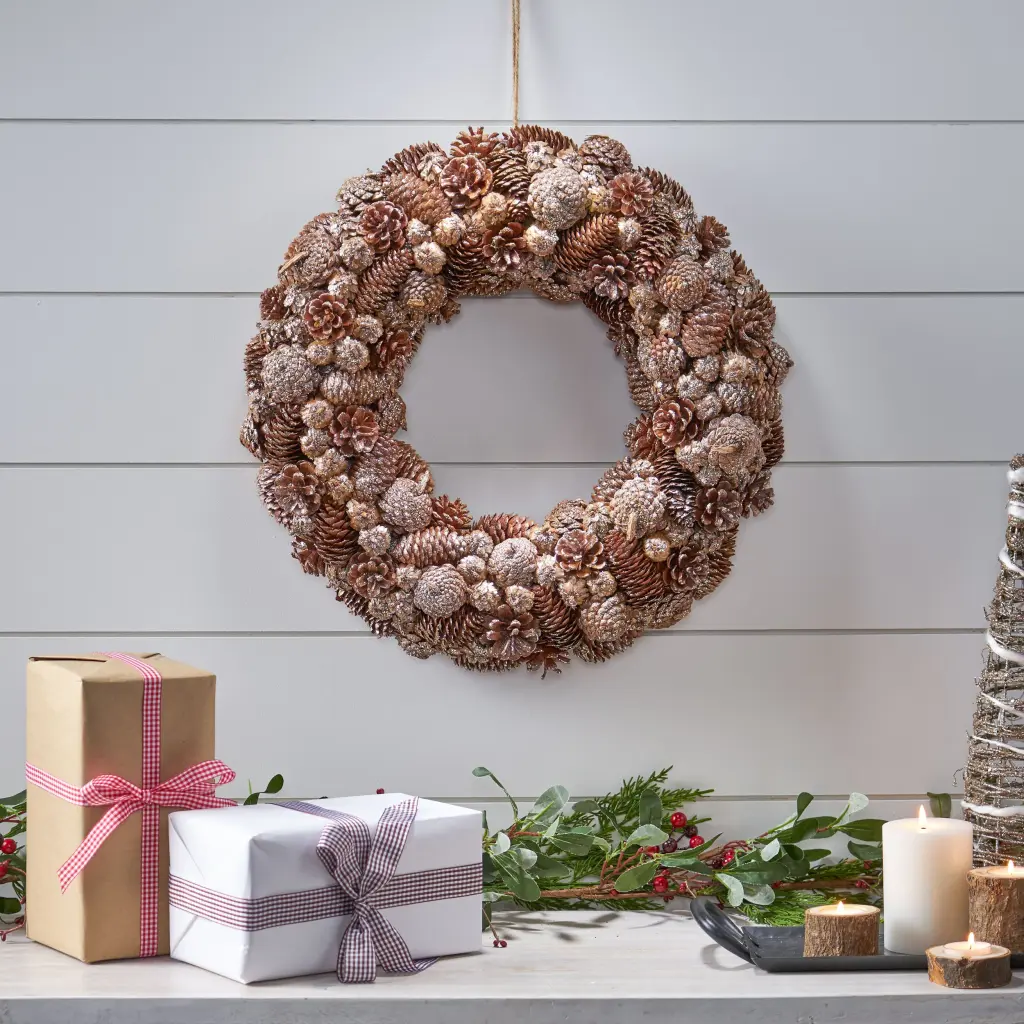 18.5 Inch Pine Cone Wreath Champagne Foam nh-bc furniturings