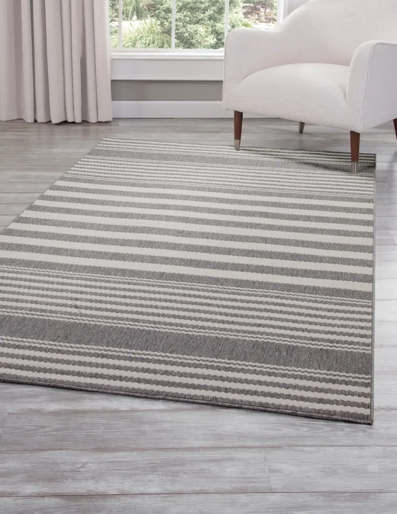 Hampton White And Gray Polypropylene Indoor Outdoor Area Rug 8X10 napa valley weavers
