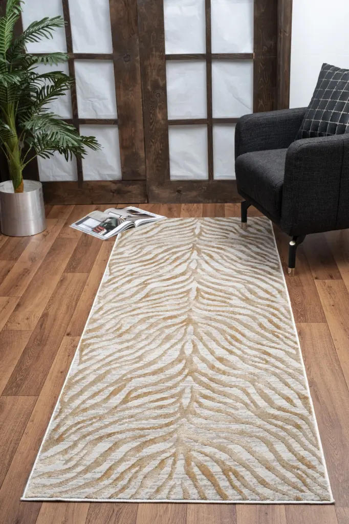 Elegance Gold Area Rug 2 Ft. 7 . X 7 Ft. 3 . - CNC6007 Polyester Rug icona home decor