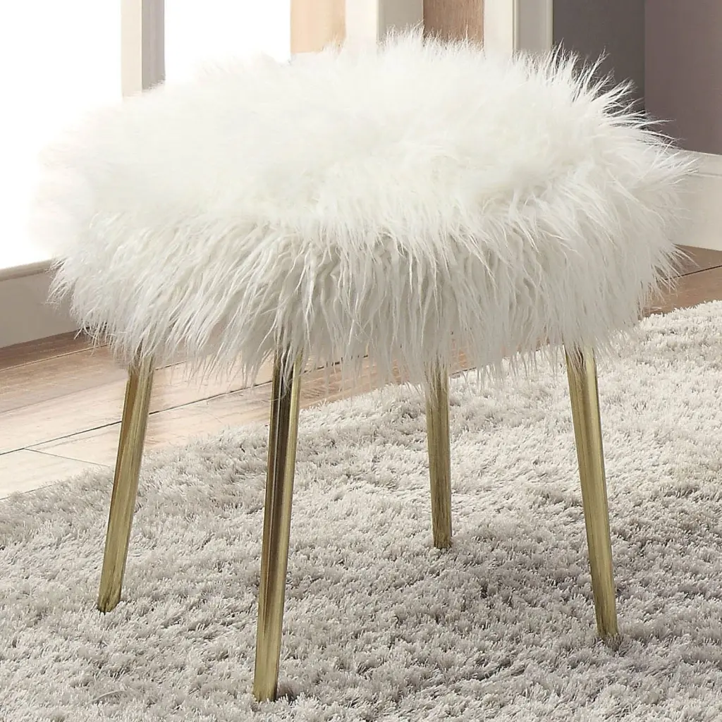 Contemporary Glam White Gold Fabric Faux Fur Ottoman kanepe