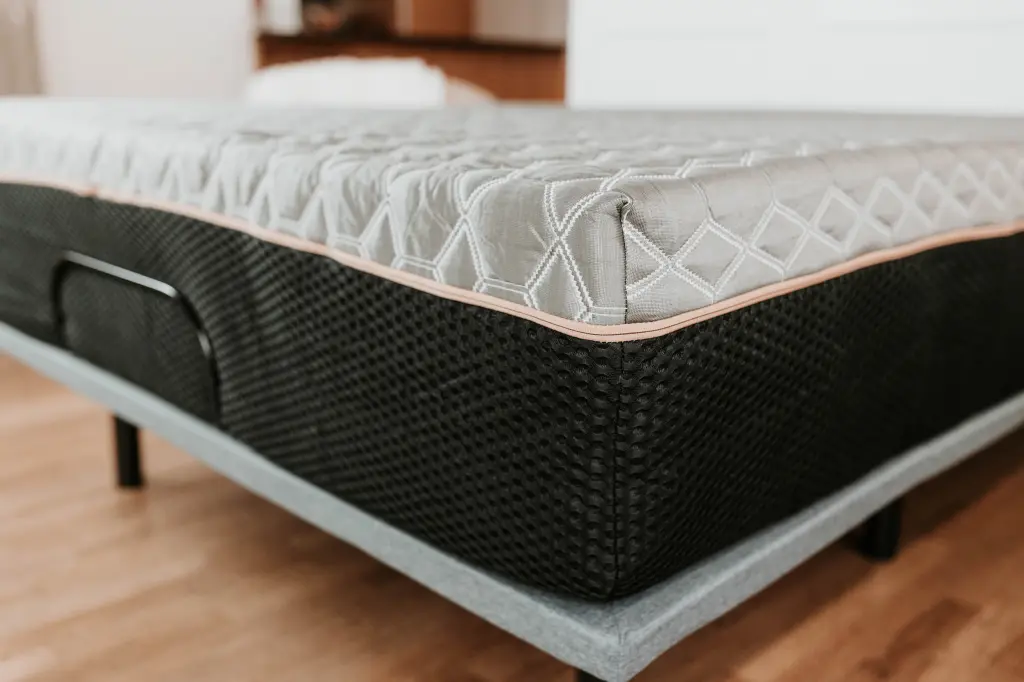 Copper Lux Hybrid 12'' Twin Mattress - Grey and Black Foam Comfortable Bed omne sleep