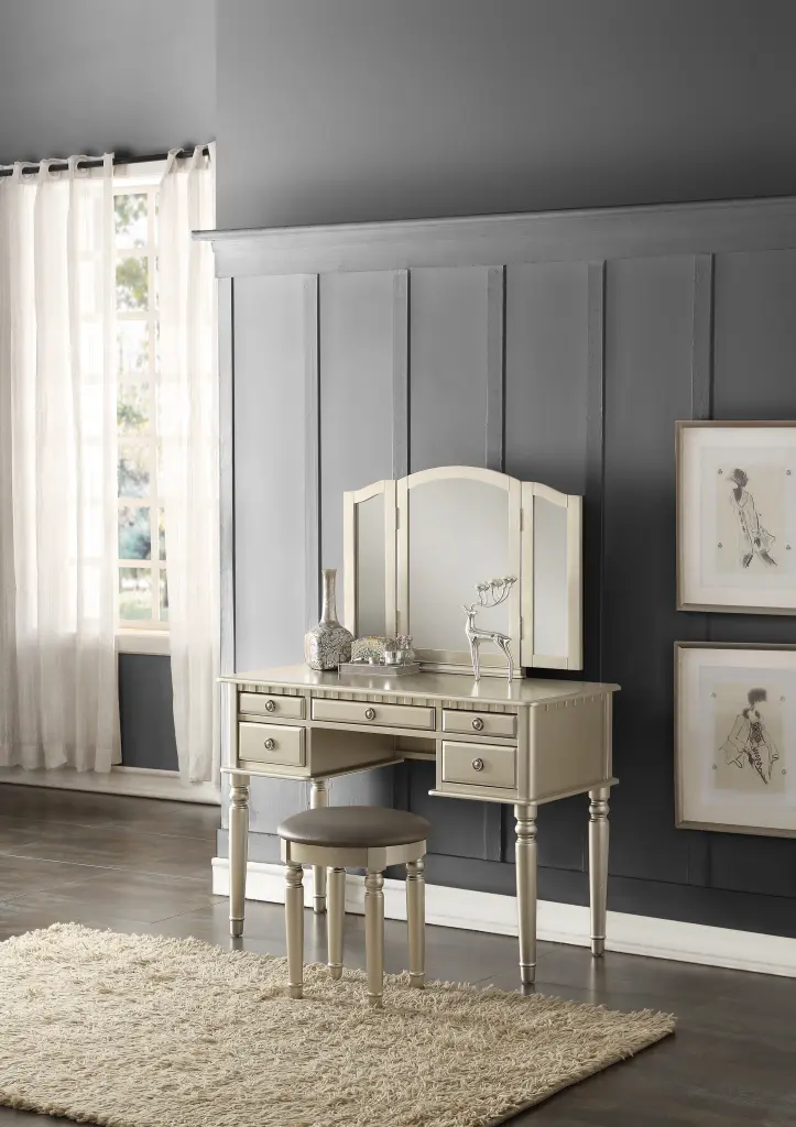 Bedroom Contemporary Vanity Set Foldable Mirror Stool and Drawers Silver Finish kanepe