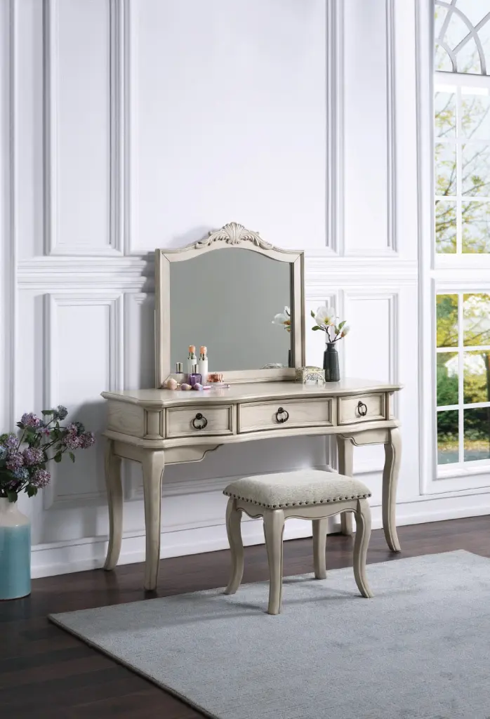 Contemporary Antique White Vanity Set Stool and Retro Style Drawers kanepe